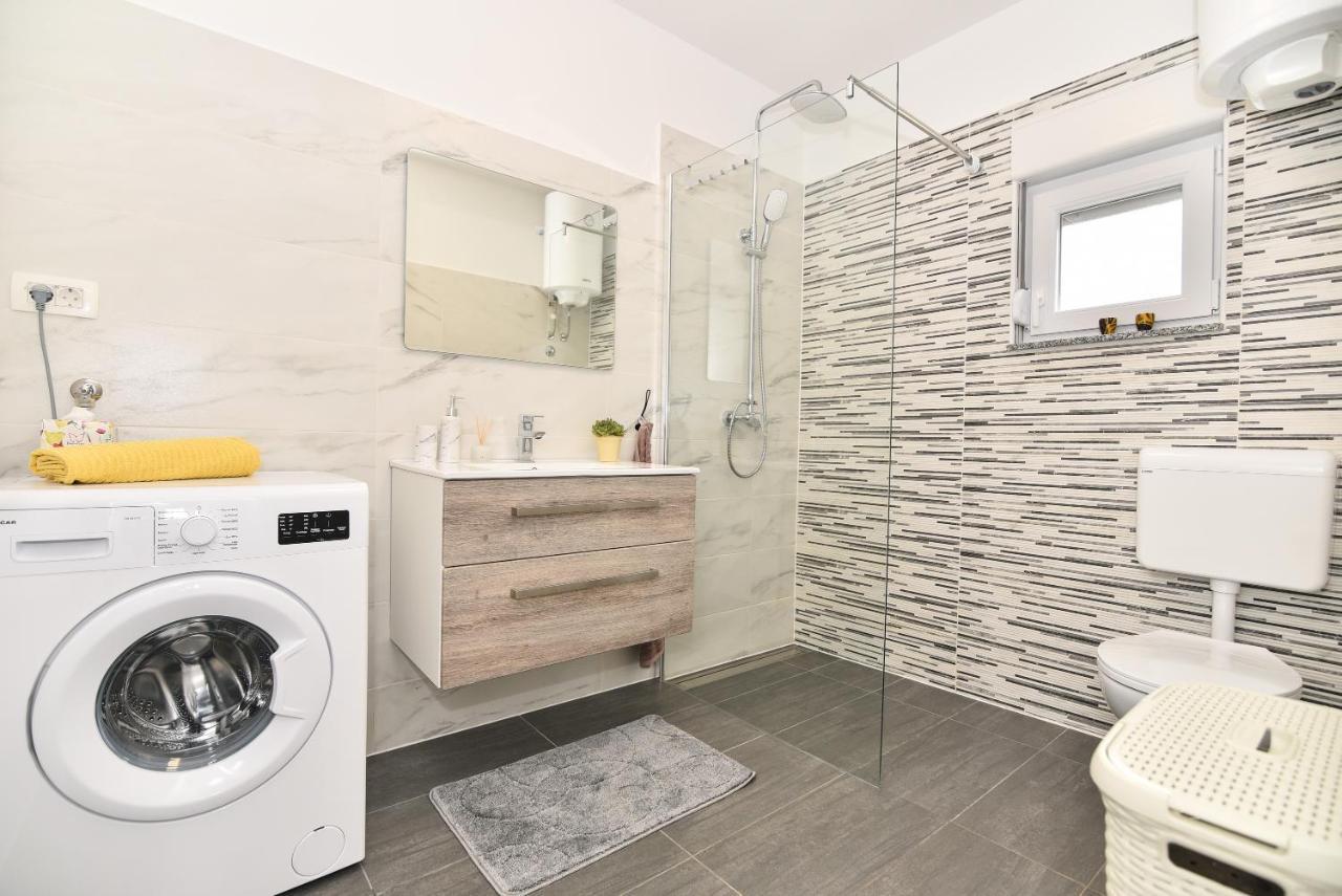 Nova Apartments Poljica  Екстериор снимка